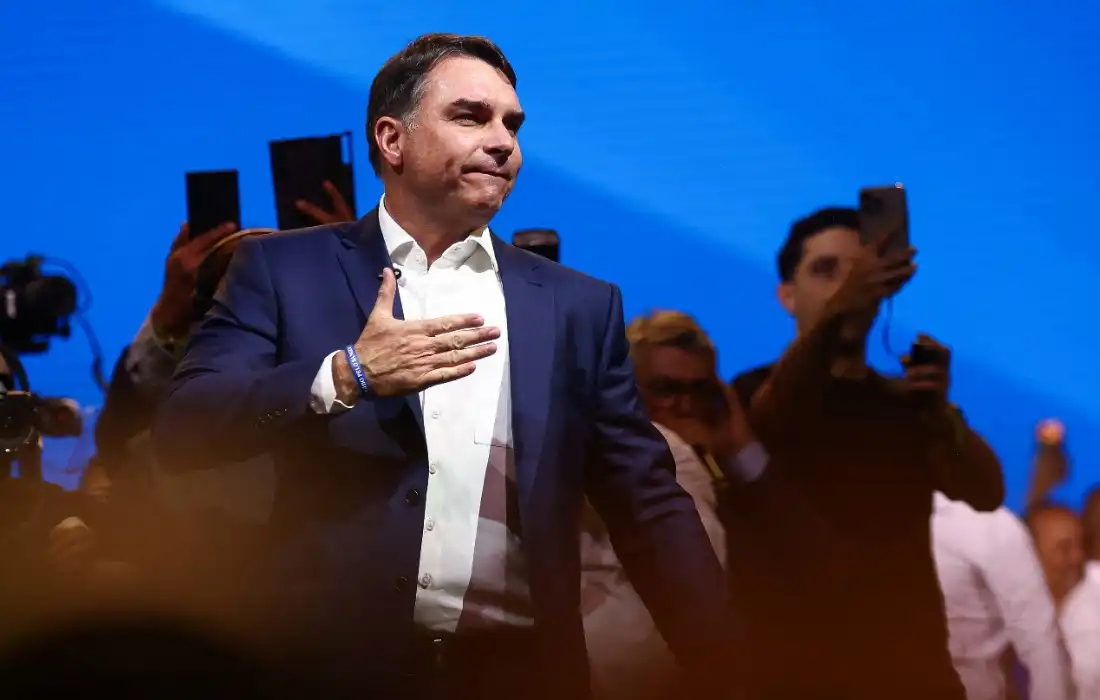 A corrida pela vice de Flávio Bolsonaro